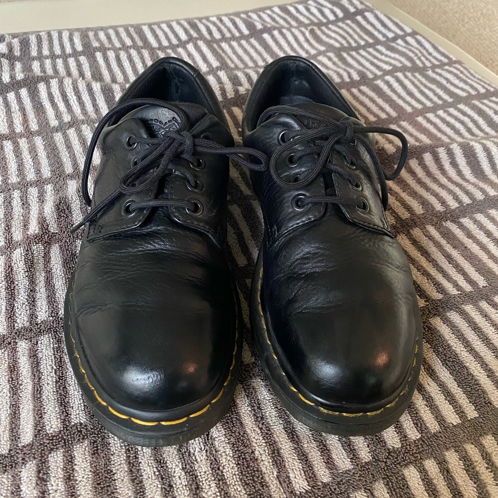Dr. Martens Boston AW004 Black Leather Oxford Shoes Men’s 10 / Women’s 12